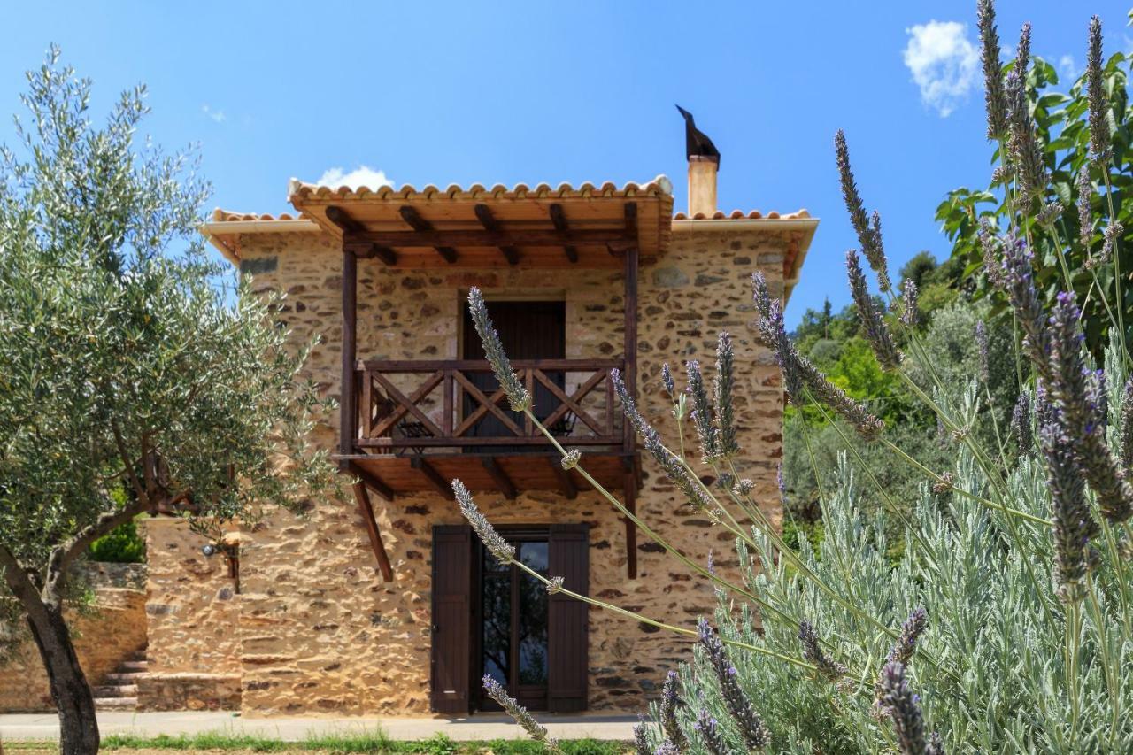Luxury House In The Hills Guest House Спарти Екстериор снимка