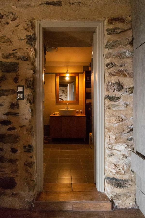 Luxury House In The Hills Guest House Спарти Екстериор снимка