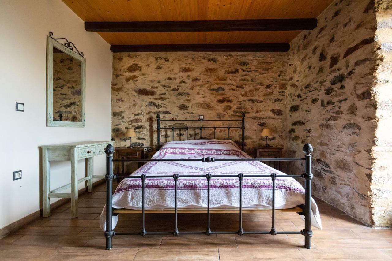 Luxury House In The Hills Guest House Спарти Екстериор снимка