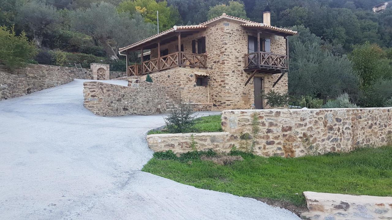 Luxury House In The Hills Guest House Спарти Екстериор снимка